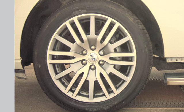 Used 2023 Ford Expedition Max Platinum AWD/4WD image 3