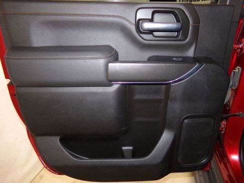 Used 2022 GMC Sierra 2500 AT4 w/ AT4 Preferred Package image 12