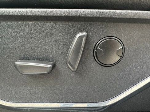 Used 2023 Ford F150 Lariat w/ Max Trailer Tow Package image 32