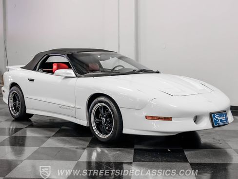 Used 1995 Pontiac Firebird Trans Am image 18