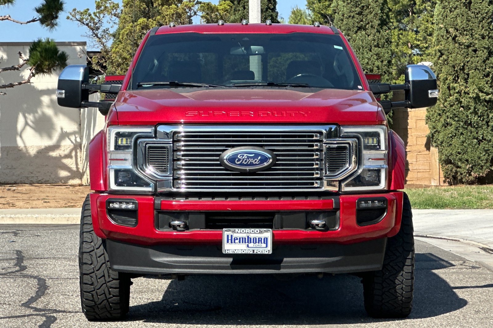 Used 2022 Ford F450 Platinum w/ FX4 Off-Road Package AWD/4WD image 9