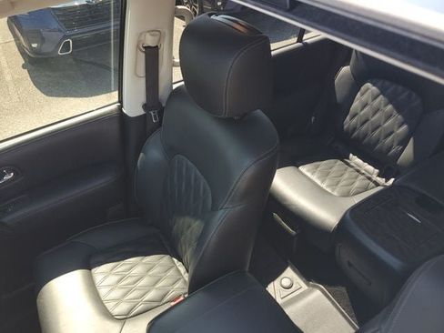 Used 2023 Nissan Armada Platinum w/ Captain's Chairs Package AWD/4WD image 35
