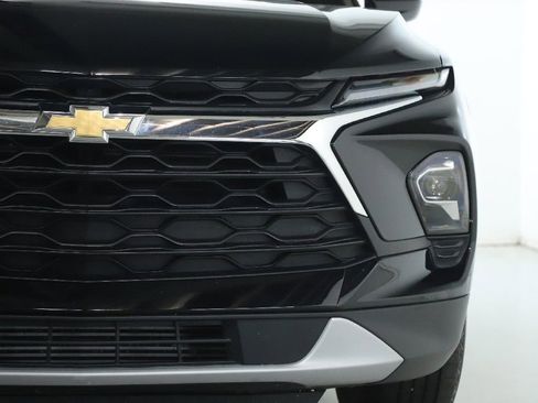 Used 2025 Chevrolet Blazer LT FWD image 8