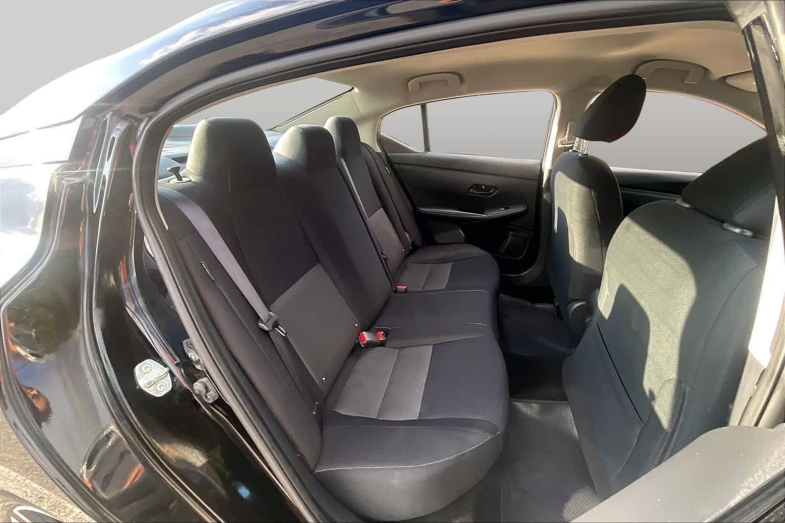 Used 2024 Nissan Sentra SV FWD image 19