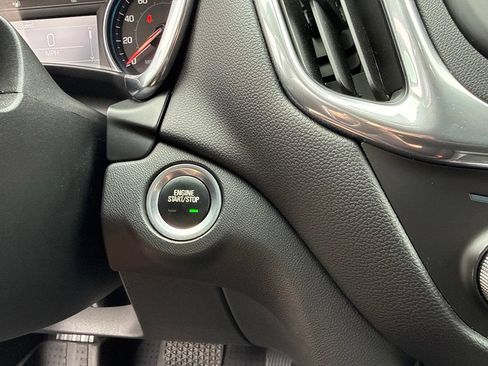 Used 2019 Chevrolet Equinox LT w/ LPO, Floor Liner Package FWD image 30