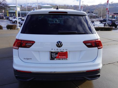 Used 2023 Volkswagen Tiguan S image 7