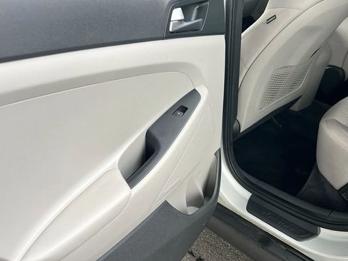 Used 2016 Hyundai Tucson SE w/ Option Group 02 image 38