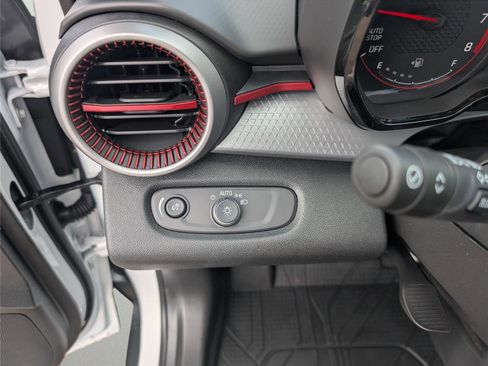 New 2026 Chevrolet Trax RS w/ Sunroof Package FWD image 26