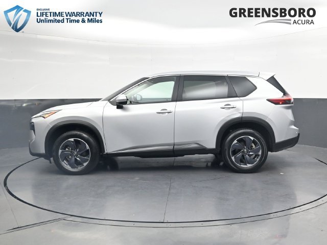 Used 2025 Nissan Rogue SV FWD image 9