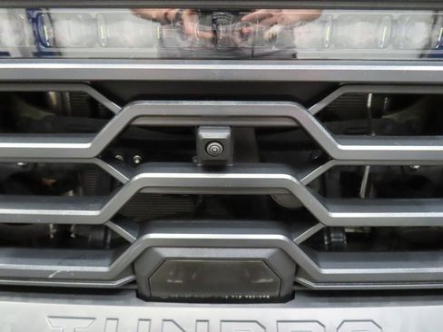 Used 2025 Toyota Tundra Limited AWD/4WD image 50