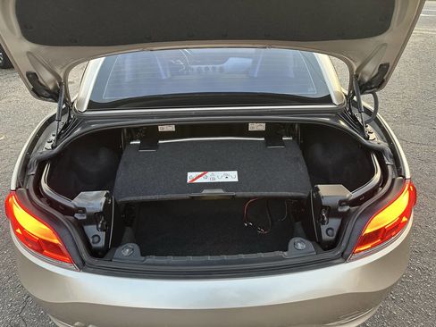 Used 2011 BMW Z4 sDrive30i image 14