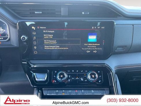 Used 2022 GMC Sierra 1500 AT4 w/ AT4 Preferred Package image 11