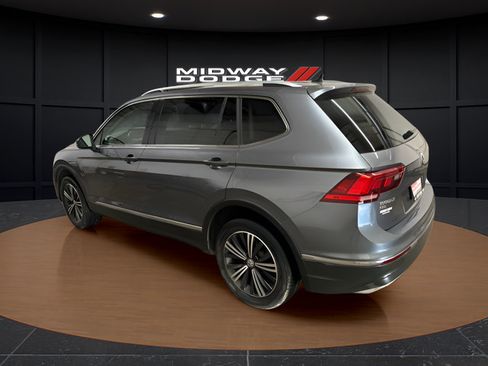 Used 2019 Volkswagen Tiguan SEL AWD/4WD image 3