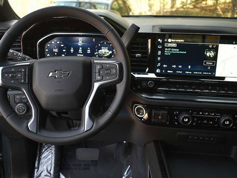 New 2026 Chevrolet Silverado 2500 ZR2 w/ LPO, Dark Essentials Package AWD/4WD image 14