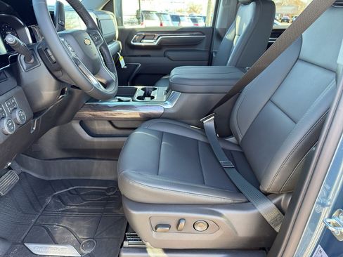 New 2026 Chevrolet Silverado 2500 LTZ w/ LTZ Convenience Package image 13