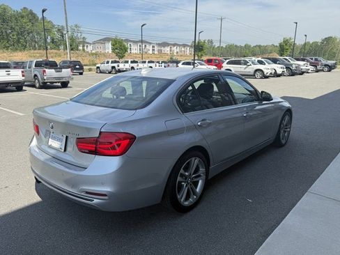 Used 2017 BMW 330i Sedan image 6