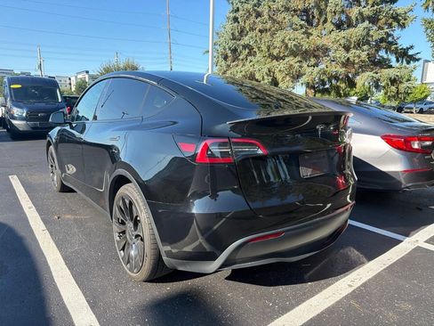 Used 2023 Tesla Model Y Performance AWD/4WD image 2