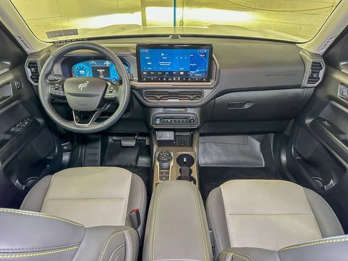 Used 2025 Ford Bronco Sport Badlands w/ Sasquatch Badlands Package AWD/4WD image 28