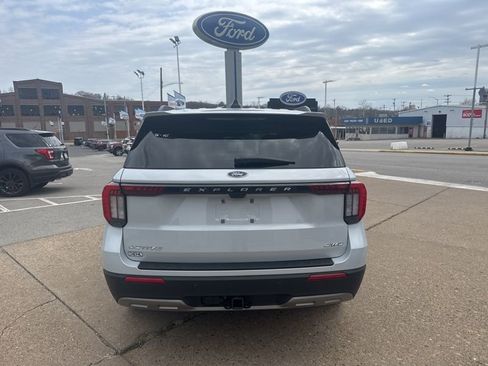 New 2026 Ford Explorer Active w/ Active Comfort Package AWD/4WD image 6