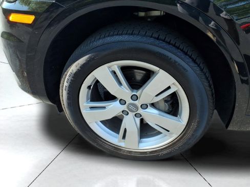 Used 2019 Audi Q5 2.0T Premium Plus w/ Premium Plus Package AWD/4WD image 21
