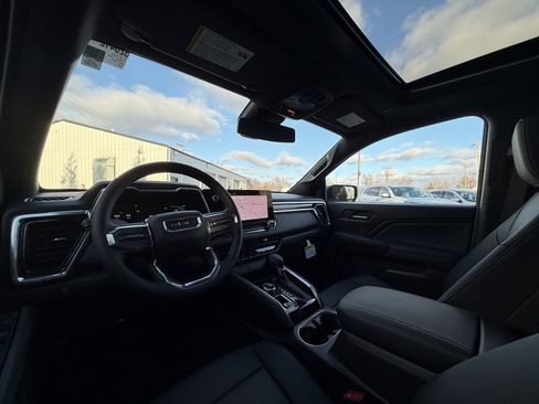 New 2026 GMC Canyon Elevation w/ Convenience Package image 22