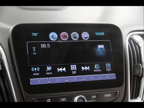 Used 2016 Chevrolet Malibu LT w/ Leather Package FWD image 10