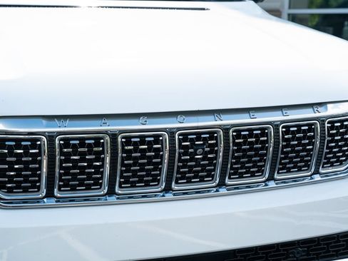 Used 2023 Jeep Grand Wagoneer 4WD image 6