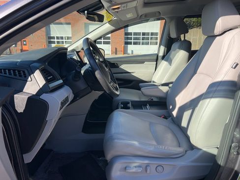 Used 2018 Honda Odyssey EX-L image 12