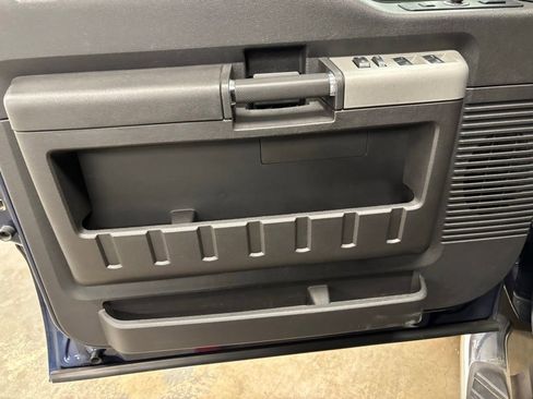 Used 2016 Ford F350 Lariat w/ Lariat Ultimate Package image 18