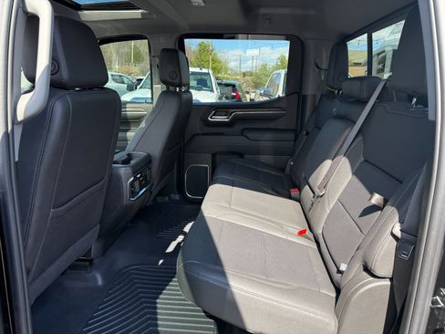 Used 2024 GMC Sierra 1500 SLT w/ SLT Premium Plus Package image 16