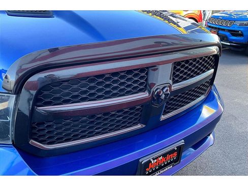 Used 2019 RAM 1500 Express w/ Wheel & Sound Group AWD/4WD image 31
