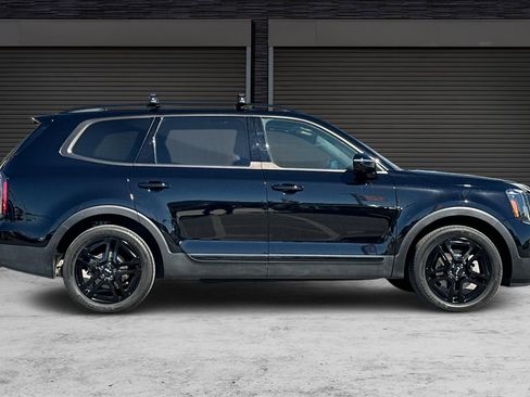 Used 2024 Kia Telluride SX Prestige X-Line image 3
