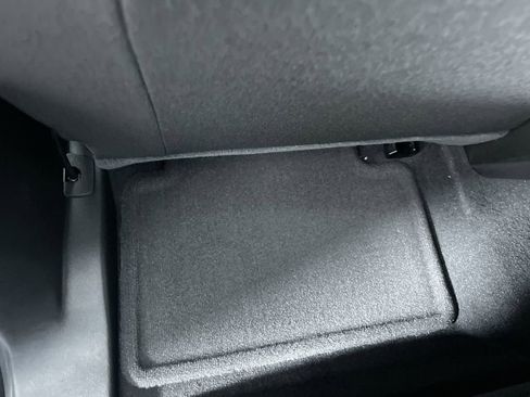 Used 2025 GMC Canyon Elevation RWD image 35