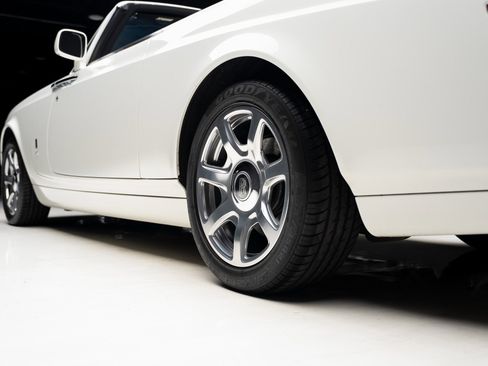 Used 2013 Rolls-Royce Phantom Drophead Coupe image 77