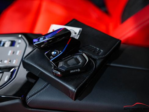 Used 2026 BMW M5 w/ Carbon Package image 98