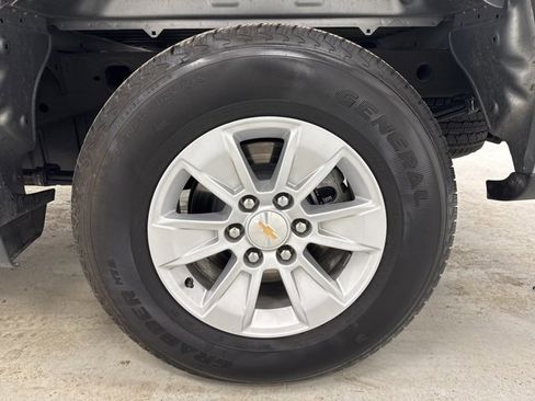 Used 2025 Chevrolet Silverado 1500 LT image 37