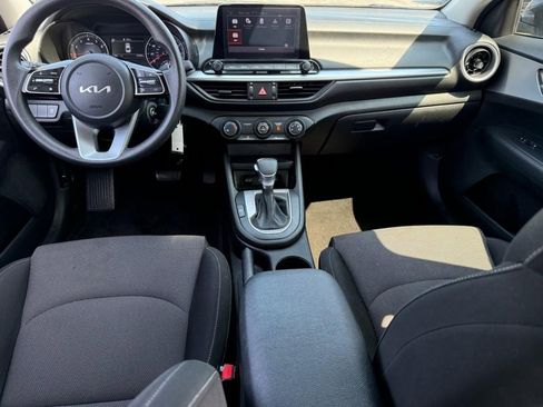Used 2023 Kia Forte LXS image 6