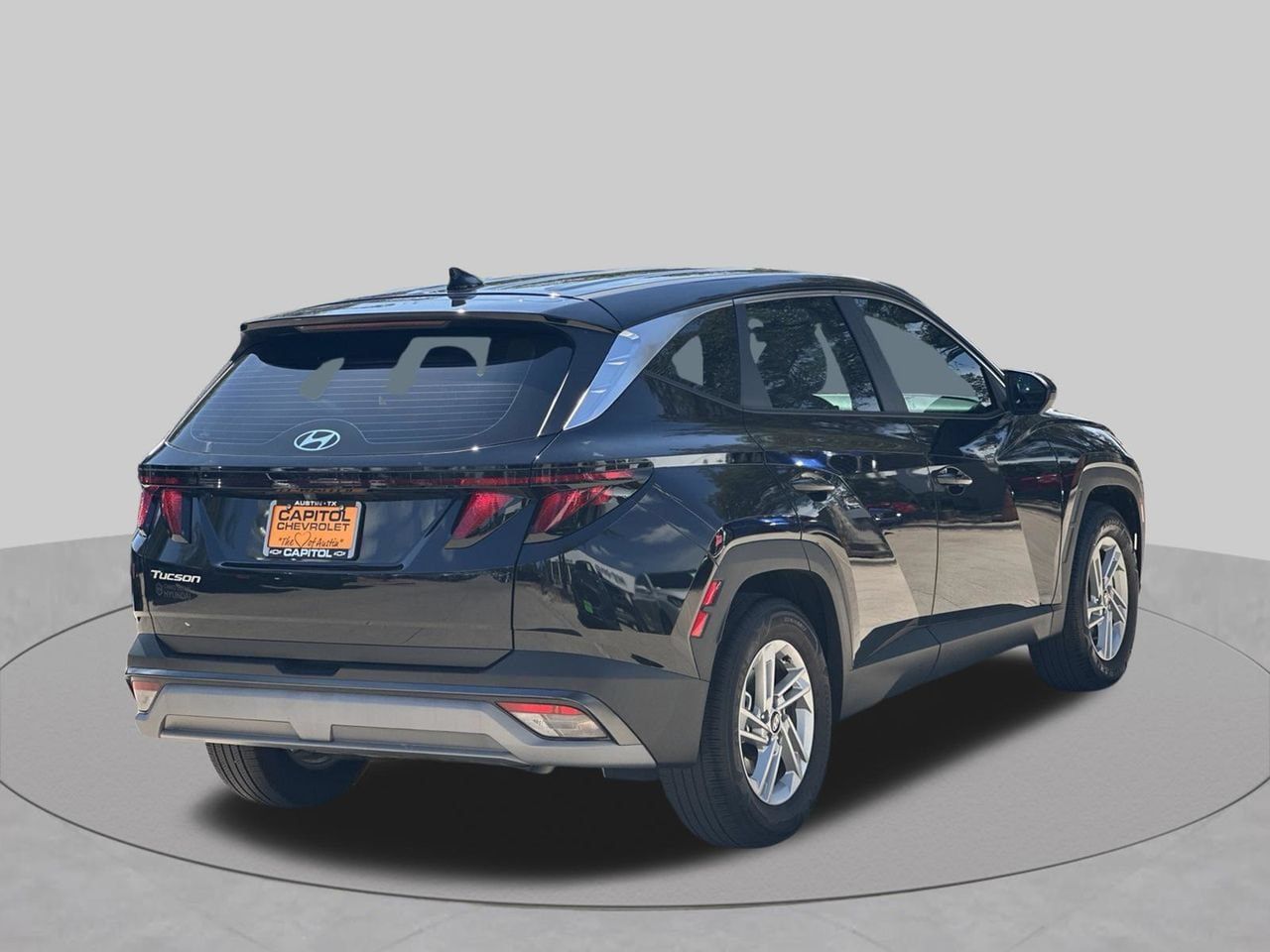 Used 2025 Hyundai Tucson SE FWD image 5