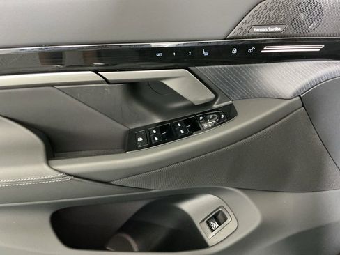 New 2026 BMW 530i w/ M Sport Package RWD image 17