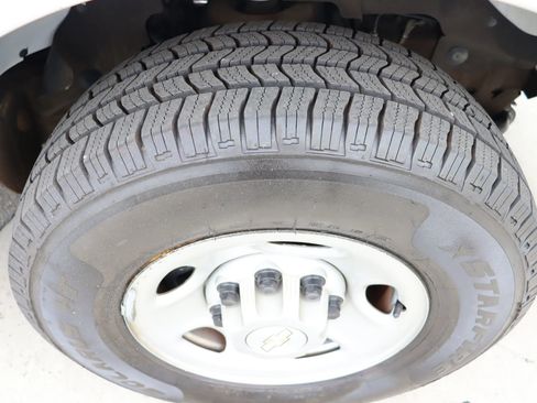 Used 2021 Chevrolet Express 2500 w/ Driver Convenience Package image 19