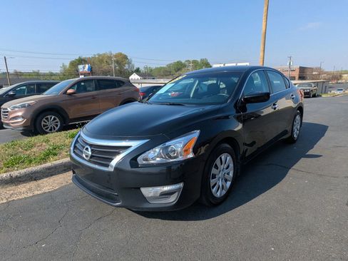 Used 2014 Nissan Altima 2.5 S image 3