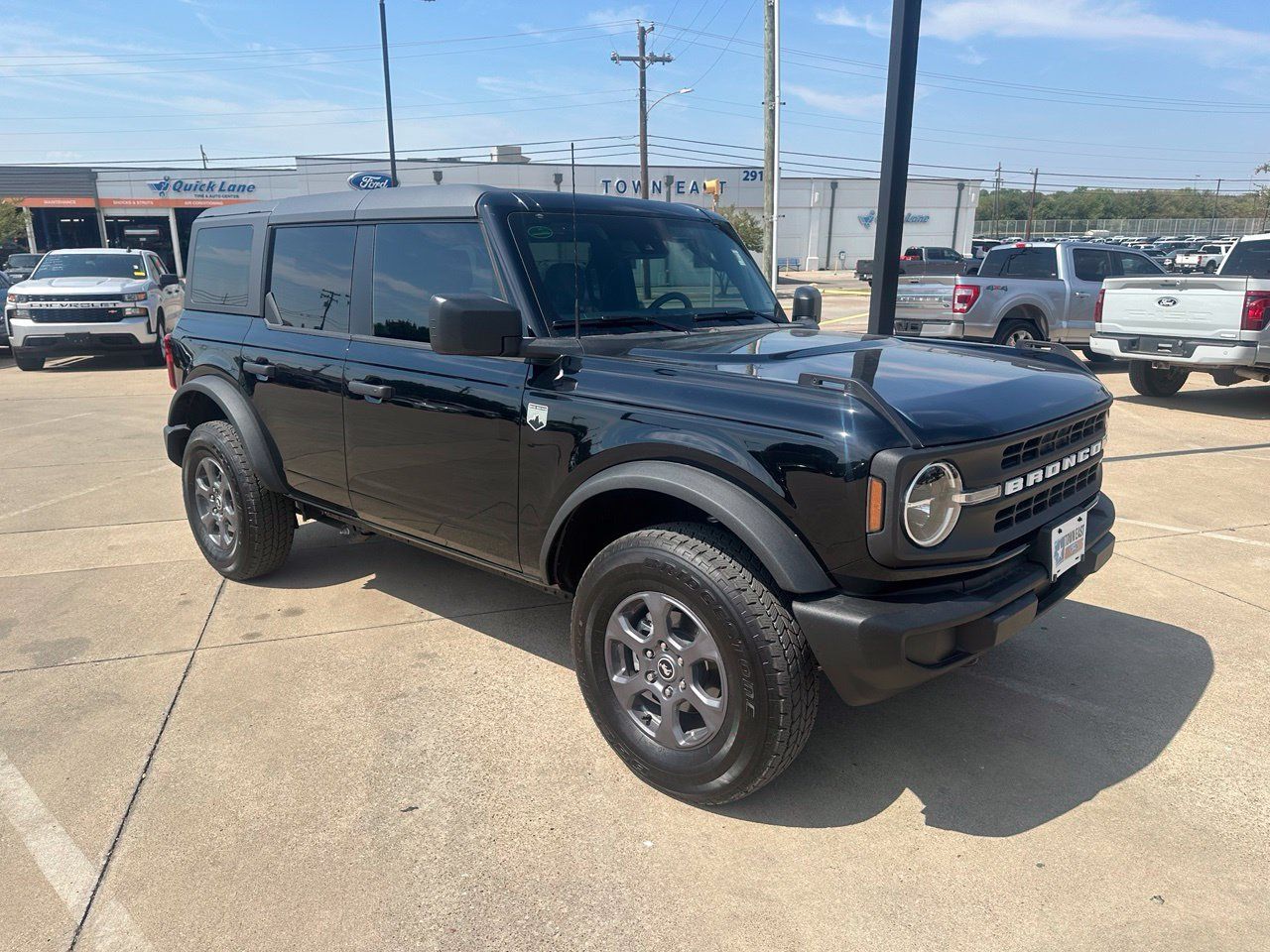 Used 2026 Ford Bronco Big Bend AWD/4WD image 1