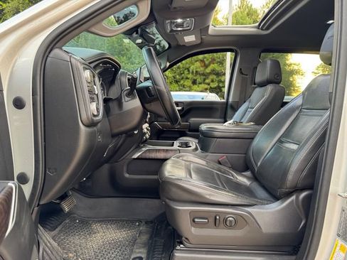 Used 2020 GMC Sierra 2500 Denali w/ Denali Ultimate Package AWD/4WD image 8