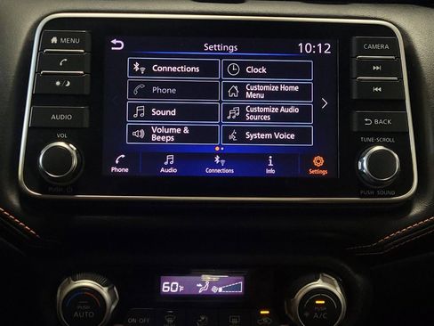 Used 2020 Nissan Versa SR FWD image 25
