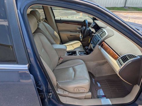 Used 2009 Cadillac SRX AWD w/ Third Row Seating Package image 35