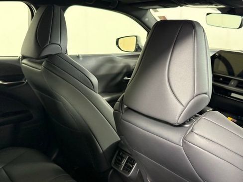Used 2024 Lexus UX 250h F Sport image 30