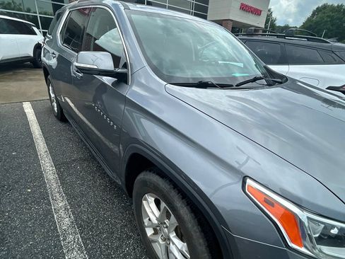 Used 2018 Chevrolet Traverse LT AWD/4WD image 13