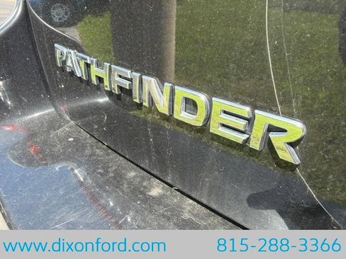 Used 2018 Nissan Pathfinder Platinum AWD/4WD image 11