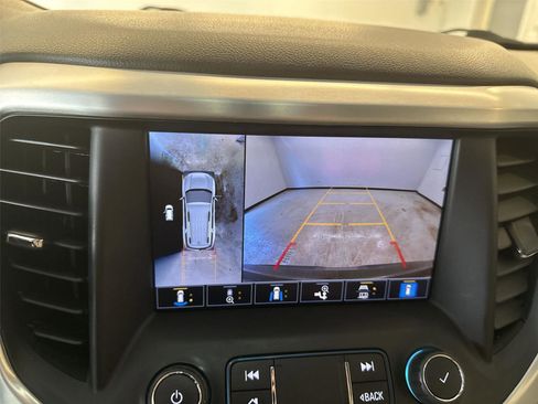 Used 2021 GMC Acadia SLT w/ Technology Package AWD/4WD image 22