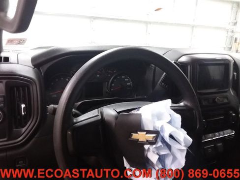 Used 2019 Chevrolet Silverado 1500 W/T w/ Trailering Package image 11